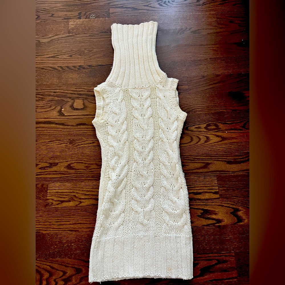 BCBG cream turtleneck